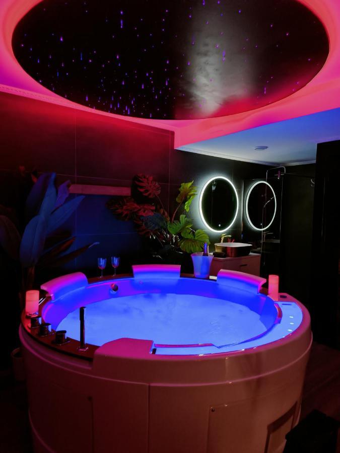 La Loveroom Bdsm De Nice " La Chambre Luxe Des Desirs " Exterior photo